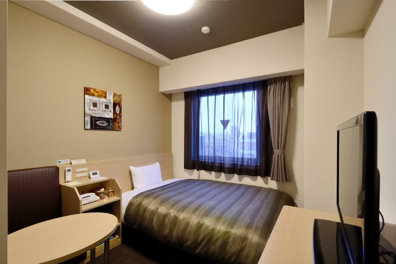 Hotel Route-Inn Kitakyushu-Wakamatsu Ekihigashi Extérieur photo